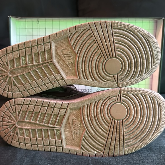 Nike Air Jordan 1 Method of Make - 8W/39EU - Picture 11 of 13